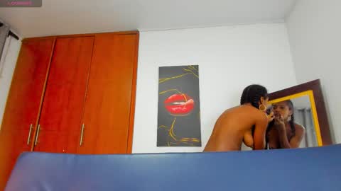 Snapshot of belen10 chatting on 10-20-25, 11:43 Belen online show from 10-20-25, 11:43