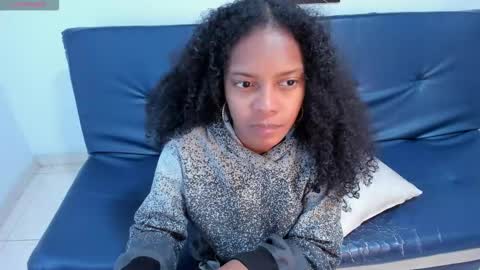 Snapshot of belen10 chatting on 11-23-25, 11:43 Belen online show from 11-23-25, 11:43