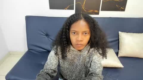 Snapshot of belen10 chatting on 11-26-25, 11:33 Belen online show from 11-26-25, 11:33