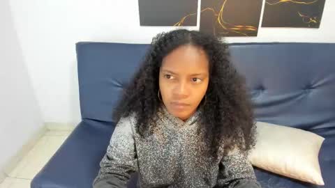 Snapshot of belen10 chatting on 11-28-25, 11:46 Belen online show from 11-28-25, 11:46