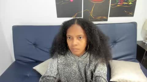 Snapshot of belen10 chatting on 12-01-25, 11:37 Belen online show from 12-01-25, 11:37