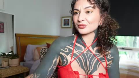 Snapshot of belen_osqura chatting on 04-16-26, 03:07 Alt Aussie online show from 04-16-26, 03:07