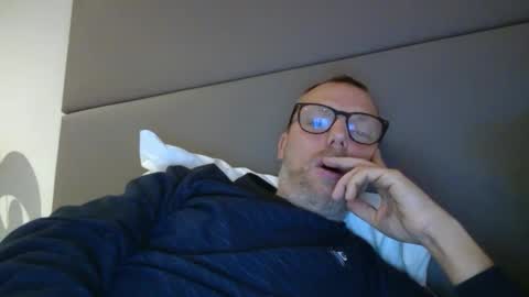 Snapshot of belgianordenary chatting on 01-29-25, 10:22 belgianordenary online show from 01-29-25, 10:22