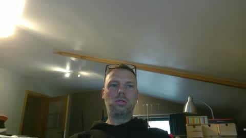 Snapshot of belgianordenary chatting on 02-27-25, 08:39 belgianordenary online show from 02-27-25, 08:39