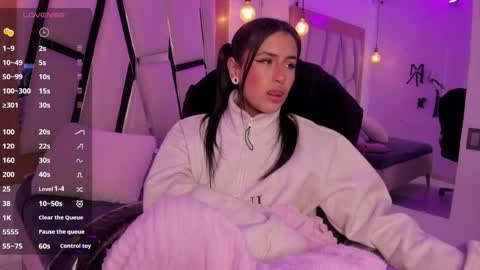 Snapshot of belinda_ws chatting on 01-24-25, 01:47 Bella online show from 01-24-25, 01:47