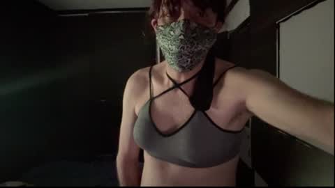 Snapshot of belindaxross chatting on 07-14-26, 01:52 Dee Belinda X online show from 07-14-26, 01:52