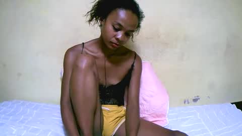 bella193999 online show from 12-21-24, 06:23