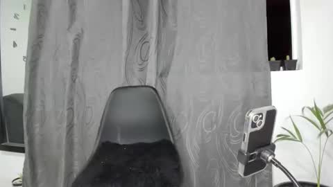 isabella online show from 03-07-25, 03:51