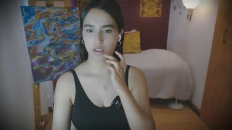 Snapshot of bella_669 chatting on 12-18-25, 10:05 Bella 669 online show from 12-18-25, 10:05