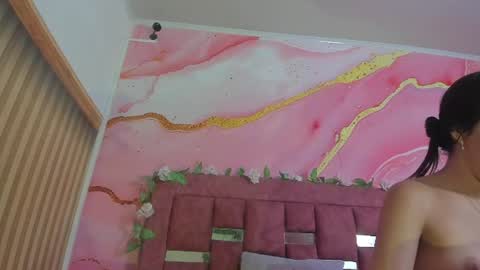 Melanie  online show from 07-17-26, 10:33
