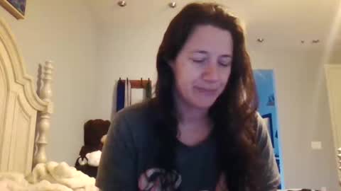 Bella online show from 02-21-25, 02:16