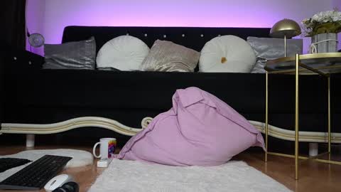 Emma  Bella online show from 02-28-25, 11:34