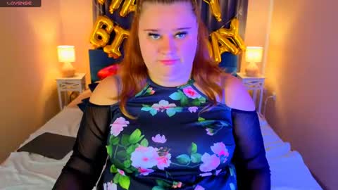 Snapshot of bella_blvack chatting on 07-22-26, 06:27 bella_blvack online show from 07-22-26, 06:27