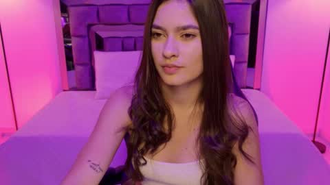 Bella  online show from 11-18-25, 03:34