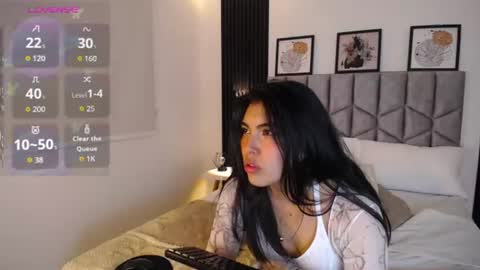 Bella online show from 07-23-26, 01:58
