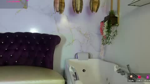 B  E  L  L  A  online show from 07-12-26, 11:34