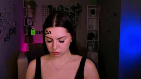 Bella online show from 05-13-26, 09:28