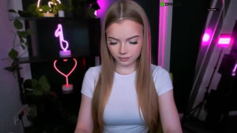 Snapshot of bella_fair chatting on 04-08-26, 11:32 Bella online show from 04-08-26, 11:32