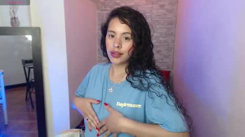 bella_flower_ online show from 11-13-25, 08:08