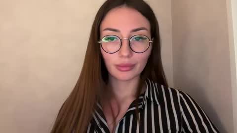 bella_foxxi online show from 12-04-24, 03:10