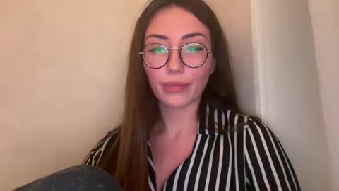 bella_foxxi online show from 12-25-24, 07:56