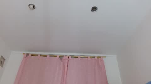 Snapshot of bella_gentle chatting on 05-06-26, 11:15 bella_gentle online show from 05-06-26, 11:15