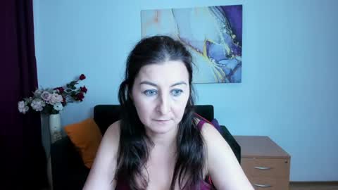 Snapshot of bella_harvey chatting on 07-23-26, 11:30 Bella Harvey online show from 07-23-26, 11:30