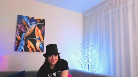 Bella online show from 04-30-26, 08:15