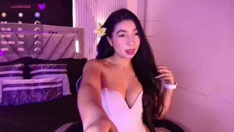 bella_martini_ online show from 05-13-26, 03:31