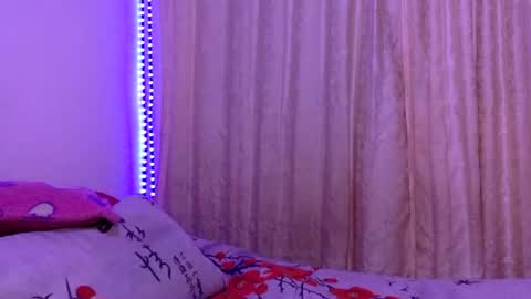 Snapshot of bella_mc chatting on 11-30-25, 02:48 bella_mc online show from 11-30-25, 02:48