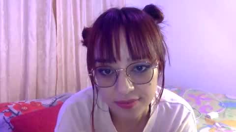 Snapshot of bella_mc chatting on 12-16-25, 01:21 bella_mc online show from 12-16-25, 01:21