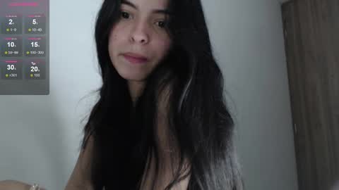 Snapshot of bella_musee chatting on 12-22-24, 11:41   online show from 12-22-24, 11:41