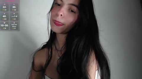 Snapshot of bella_musee chatting on 01-23-25, 11:26   online show from 01-23-25, 11:26