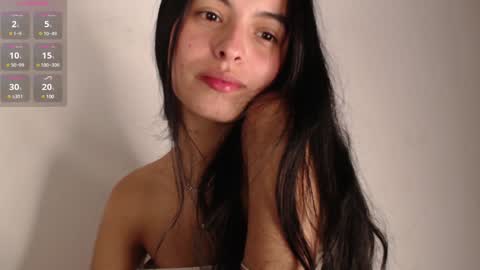 Snapshot of bella_musee chatting on 02-02-25, 11:32   online show from 02-02-25, 11:32