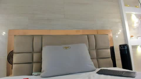 Snapshot of bella_novoa chatting on 05-29-26, 05:16 BELLA online show from 05-29-26, 05:16