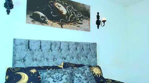 Bella online show from 10-12-25, 12:09