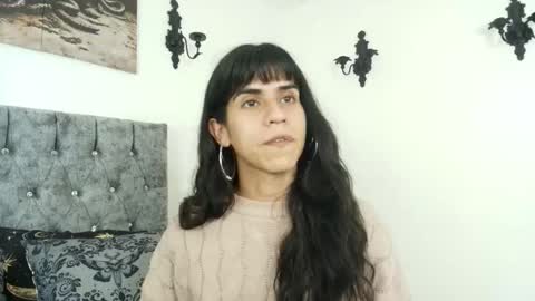 Bella online show from 03-26-26, 01:22