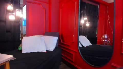 Bella Riviera online show from 04-15-26, 07:58