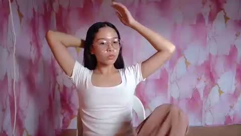 Snapshot of bella_saero chatting on 05-27-26, 06:32 bella online show from 05-27-26, 06:32