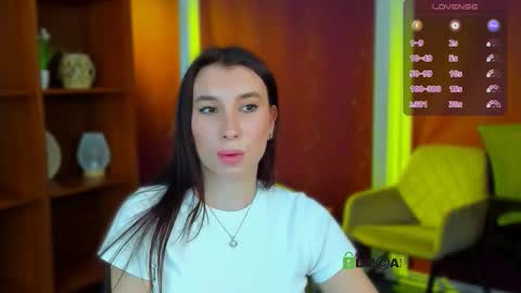 Snapshot of bella_sunshine1 chatting on 03-25-26, 02:45 alexa online show from 03-25-26, 02:45