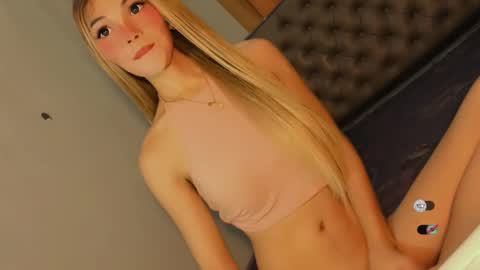 Bella online show from 09-20-25, 12:44