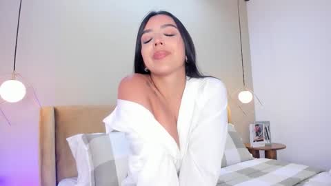  B E L L A   online show from 02-17-26, 08:26