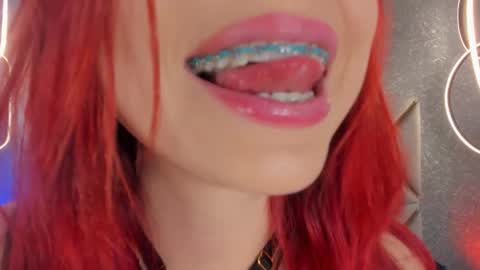 Snapshot of bellaa_swant chatting on 12-13-25, 07:53 Cris online show from 12-13-25, 07:53