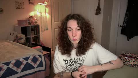 Snapshot of bellababy444 chatting on 06-03-26, 05:32 bellababy444 online show from 06-03-26, 05:32