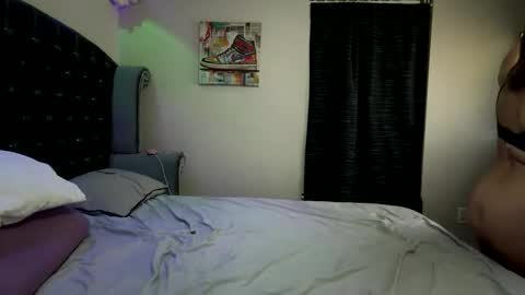Snapshot of bellabeanz chatting on 03-01-26, 12:12 Roxy Rain online show from 03-01-26, 12:12