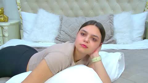 Snapshot of bellaboolman chatting on 02-05-25, 03:34 BellaBoolman online show from 02-05-25, 03:34