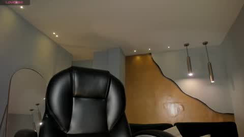  Bella C  online show from 09-10-25, 10:48