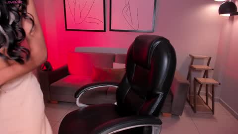  Bella C  online show from 11-17-25, 12:22