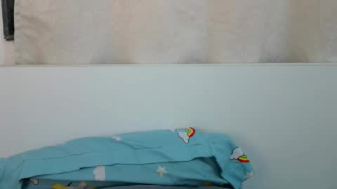 bellacrystall online show from 03-12-26, 06:52