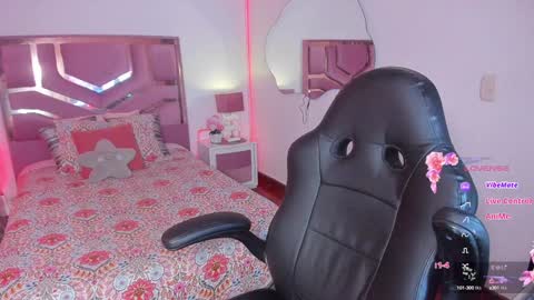 Snapshot of belladiamond18 chatting on 01-21-25, 09:36 TELL ME GODDESS NEXT Transmission 01122024 9PM TO 4AMColombian hour THANKS Follow me online show from 01-21-25, 09:36